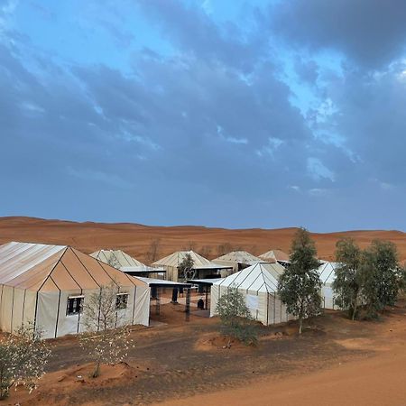 ホテル Toop Luxury Camp メルズーガ エクステリア 写真