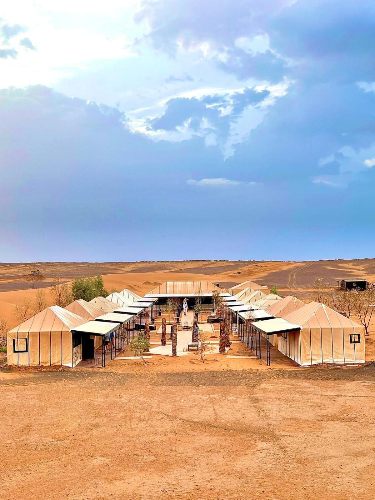 ホテル Toop Luxury Camp メルズーガ エクステリア 写真