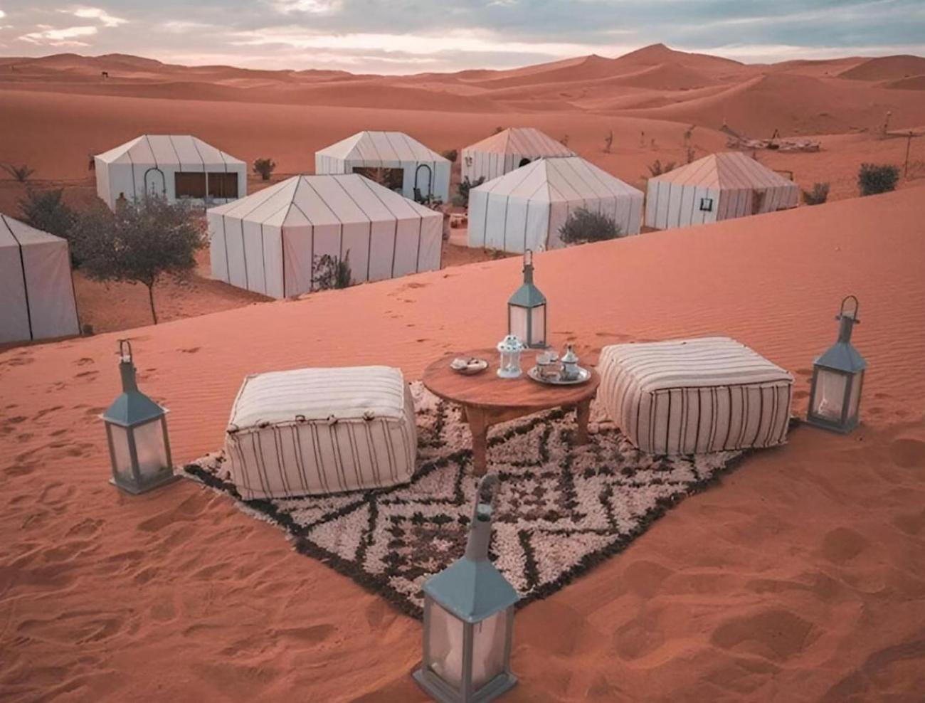 ホテル Toop Luxury Camp メルズーガ エクステリア 写真