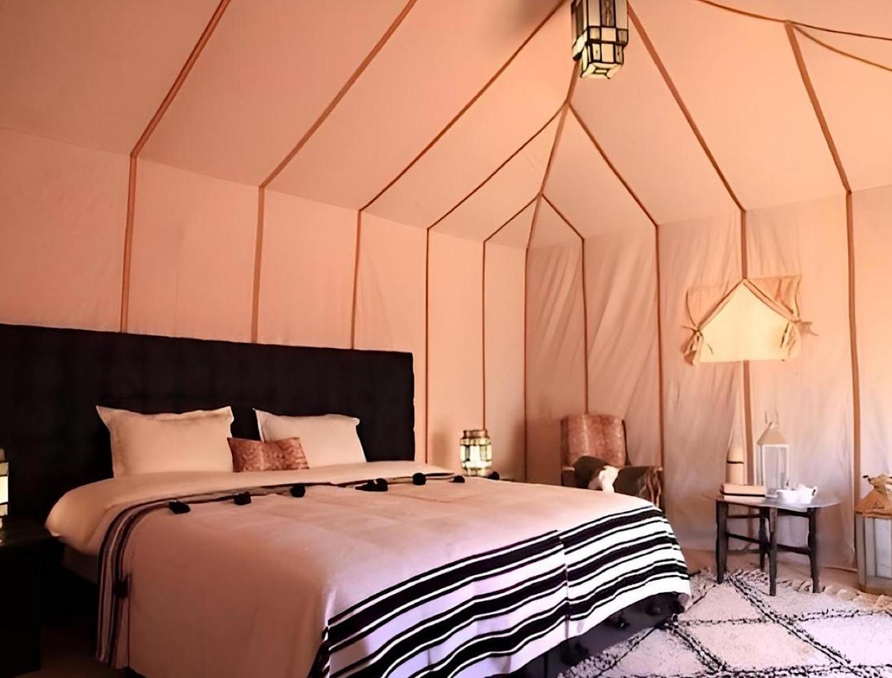 ホテル Toop Luxury Camp メルズーガ エクステリア 写真
