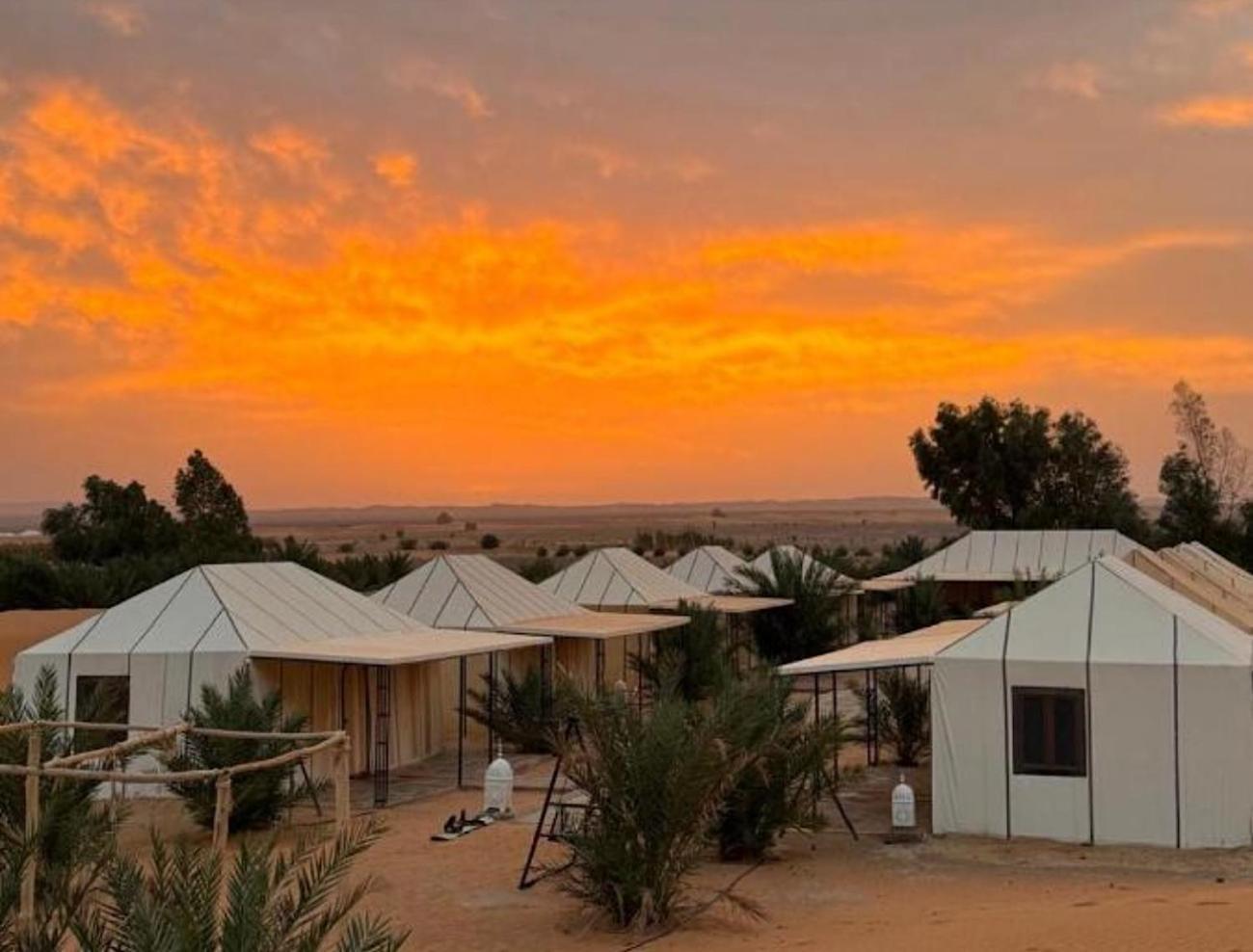 ホテル Toop Luxury Camp メルズーガ エクステリア 写真